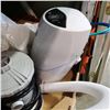 Image 2 : ESPRING WATER FILTER NEEDS REPLACEMENT FILTER AND POOL PUMP