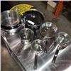 Image 2 : PC POTS AND LIDS W/ STRAINER