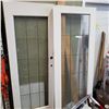 Image 2 : LEADED GLASS FRENCH DOOR W/FRAME