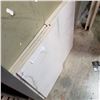 Image 2 : 7 PIECES OF 12 x 24" PORCELAIN TILE, MARBLE LOOK