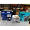 Image 1 : BLACK AND DECKER RICE COOKER AND 6 SHEET CROSS CUT PAPER SHREDDER AND OSTER COFFEE MAKER