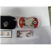 Image 2 : NHL ALL STARS 2001 STAMP AND MEDALLION SET NEW, 2 SETS 47c STAMP IN METAL CASE