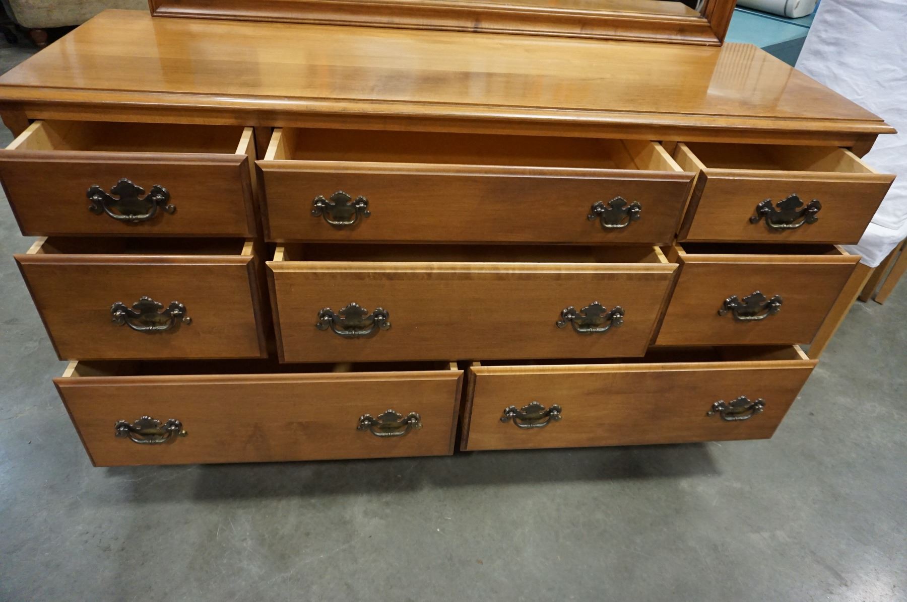 8 DRAWER WALNUT DRESSER W/ MIRROR