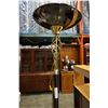 Image 2 : DESIGNER FLOOR LAMP