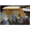 Image 1 : PINE BEAR PLANTER STAND