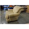 Image 2 : SEARS ROLLED ARM CHAIR
