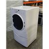 Image 2 : WHITE KENMORE HE2 SUPER CAPACITY FRON LOAD FRIER W/ PEDESTAL BASE - TESTED AND WORKING