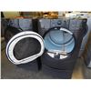 Image 8 : DARK GREY ELITE HE3T FRONT LOAD WASHER AND DRIER W/ PEDESTAL BASES - TESTED AND WORKING