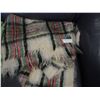 Image 2 : EATONS SCOTLAND 100% MOHAIR RUG
