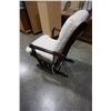 Image 2 : MODERN GLIDER ROCKER