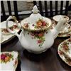 Image 3 : 28 PIECES ROYAL ALBERT OLD COUNTRY ROSE CHINA 5 TEACUPS AND SAUCERS, TEA POT, CREAM AND SUGAR AND BO