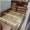 Image 1 : MODERN QUEENSIZE BED FRAME