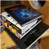 Image 2 : LOT OF GRAPHIC NOVELS