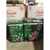 Image 1 : Stay-Lit 50 LED C9 Lights and 100 LED Mini Lights Lot of 2