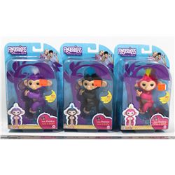 LOT OF 3 FINGERLINGS: PINK PURPLE AND BLACK.