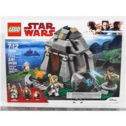 STAR WARS LEGO AHCH-TO ISLAND TRAINING.