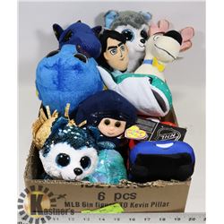 FLAT OF ASSORTED PLUSH ANIMALS.