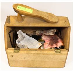 VINTAGE SHOE SHINE KIT