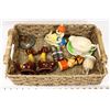 Image 1 : BASKET OF VINTAGE AND COLLECTIBLE ITEMS.