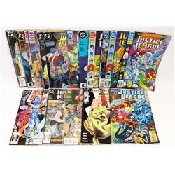 LOT OF 21 JUSTICE LEAGUE COMICS.