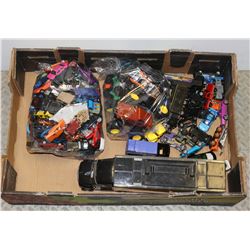 LOT OF ASSORTED HOTWHEELS STYLE CARS AND TRUCKS