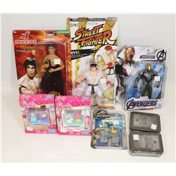 FLAT OF ASSORTED COLLECTIBLES.