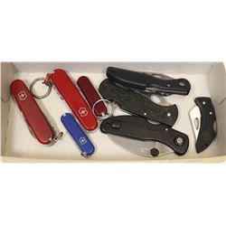 LOT OF 4 SWISS + 4 MTECH POCKET KNIVES