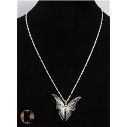NEW LADIES 3D BUTTERFLY PENDANT AND NECKLACE SET