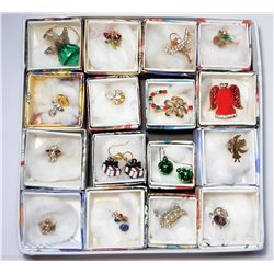 6)  LOT OF 16 HOLIDAY THEMED LAPEL PINS
