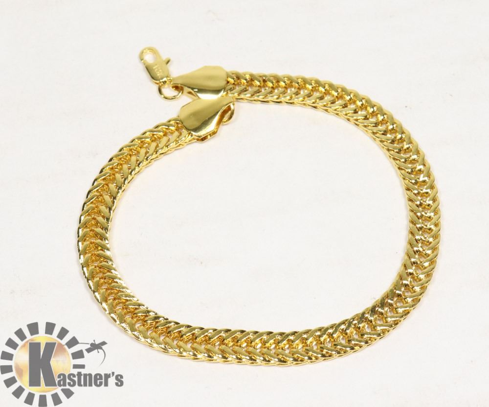 NEW 18K GOLD PLATED BRACELET
