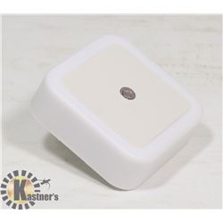 LED DUSK TO DAWN NIGHT LIGHTS.