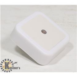 LED DUSK TO DAWN NIGHT LIGHTS.