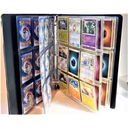 15)  BINDER CONTAINING 135 POKÉMON