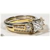 Image 4 : PLATINUM & DIAMOND SOLITAIRE RING W/ 14K YELLOW