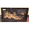 Image 1 : 24 X 15  ORIENTAL WOOD CURVED PICTURE