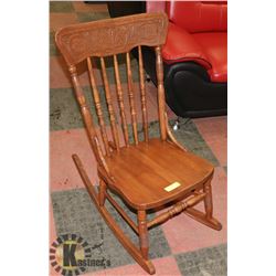 VINTAGE WOOD ROCKING CHAIR