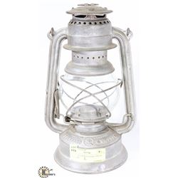 VINTAGE GERMAN MADE CNR OIL LANTERN.