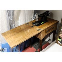 FAMOUS ANTIQUE SEWING MACHINES