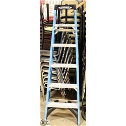 6' WERNER ALUMINUM AND FIBREGLASS LADDER