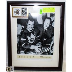 SYL APPS PICTURE WITH COMMEMORATIVE STAMP.