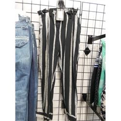 NEW WHO WHAT WEAR WOMENS PAPER BACK PANTS SZ 4