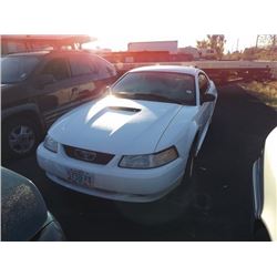 2000 Ford Mustang