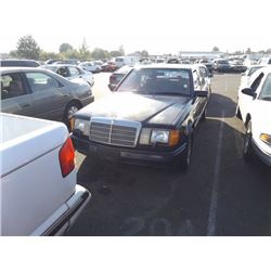 1986 Mercedes-Benz 300E