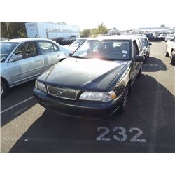 2000 Volvo V70