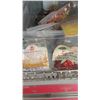 Image 8 : Lot of peppercorns, assorted spices, pepper, etc