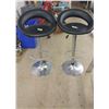 Image 1 : Two bar stools