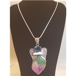 BEAUTIFUL HAND CARVED QUARTZ LEAF PENDANT