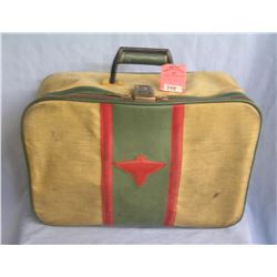 Early travel luggage case by Lark