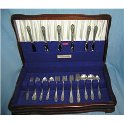 Queen's lace 35 piece sterling silver flatware set