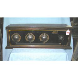 Antique Metrodyne Super Five table top radio